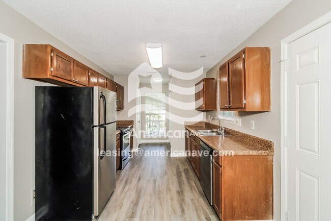 Foto del edificio - 130 Bradstone Rd