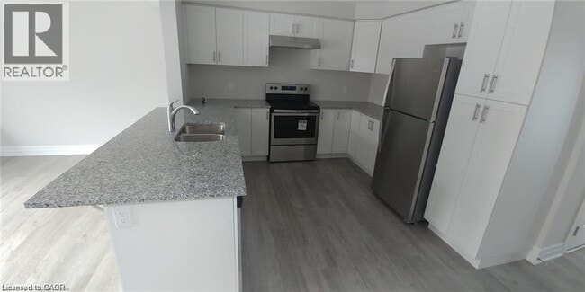 Building Photo - 56 Munch Ave