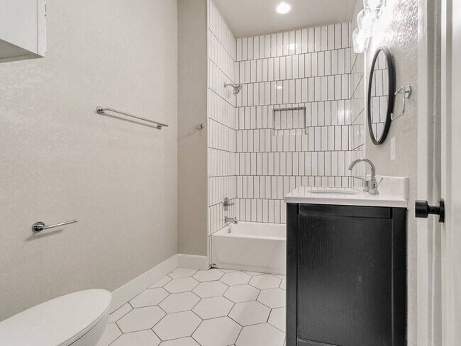 Foto del edificio - 718 NW 25th St