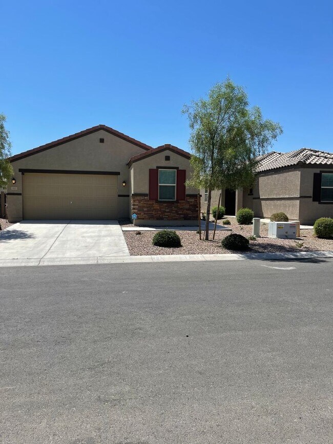 Building Photo - COMING SOON! Recently Remodeled 3 Bedroom,...