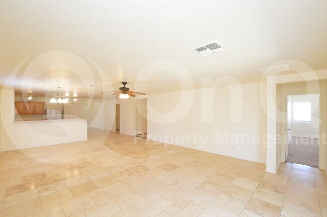 Foto del edificio - 25663 W Shooting Star Ln
