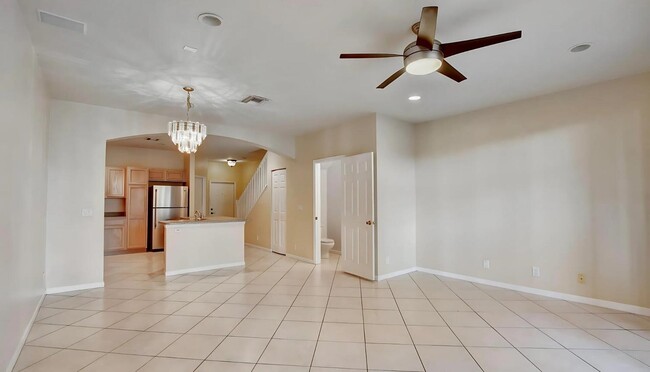 Building Photo - 8171 Bellagio Ln