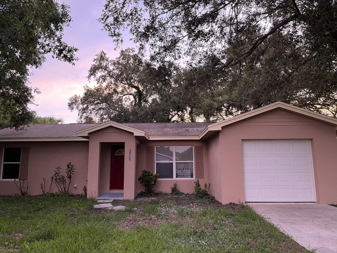 3509 NW 38th Ave, Okeechobee, FL 34972 House for Rent in Okeechobee