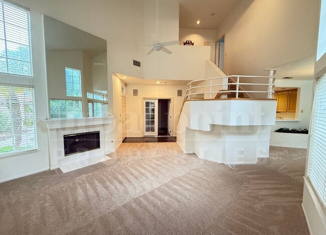 Building Photo - 12640 Springbrook Dr