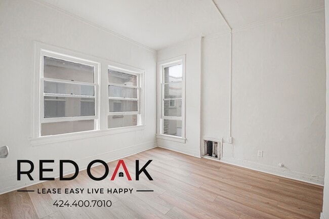 Foto del edificio - 246 S Kenmore Ave