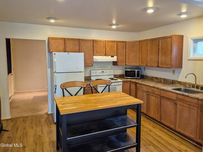Foto del edificio - 524 Maple Ave