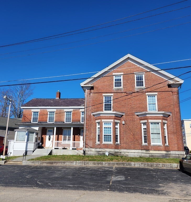 80 Grove St Unit 7, Fitchburg, MA 01420 Room for Rent in Fitchburg