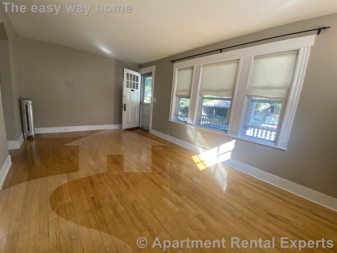 Foto principal - Somerville/Davis Square 2 Bedroom with Dis...