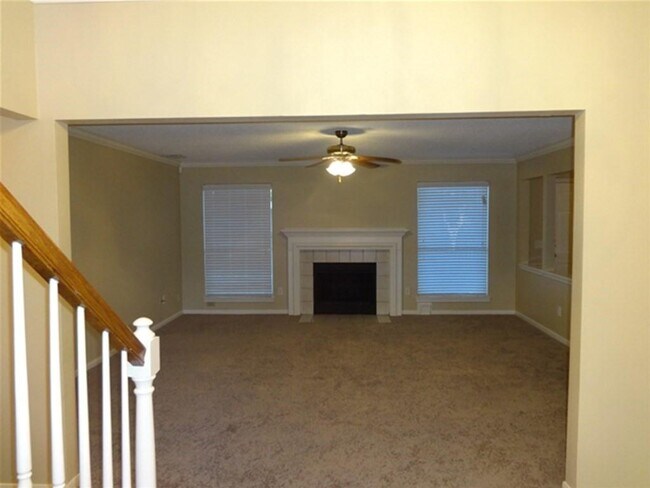 Building Photo - 2115 Eastlands St