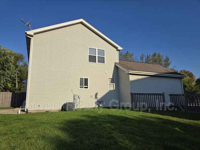 Foto del edificio - 28909 Bayberry Ct