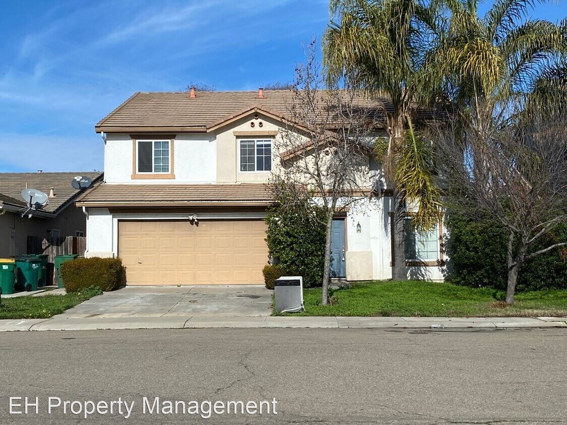 4 br, 2.5 bath House 3835 Montana St House for Rent in Stockton, CA