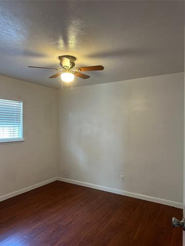 Building Photo - 10955 Middle Knoll Dr