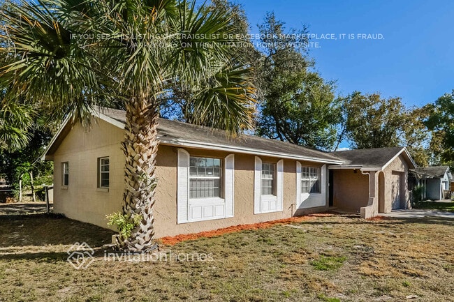 Foto del edificio - 990 Vincent Dr