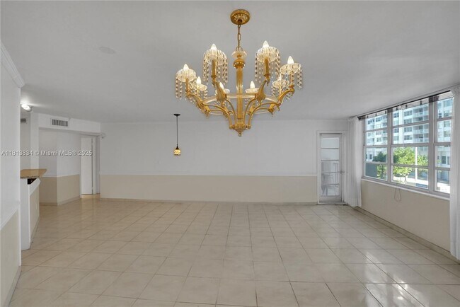Foto del edificio - 2750 NE 183rd St