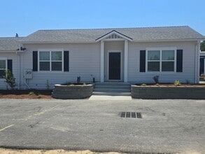 Building Photo - 2032 SW Allen Creek Rd