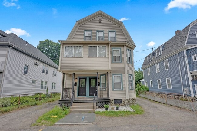 Building Photo - 24 Orchard Ave