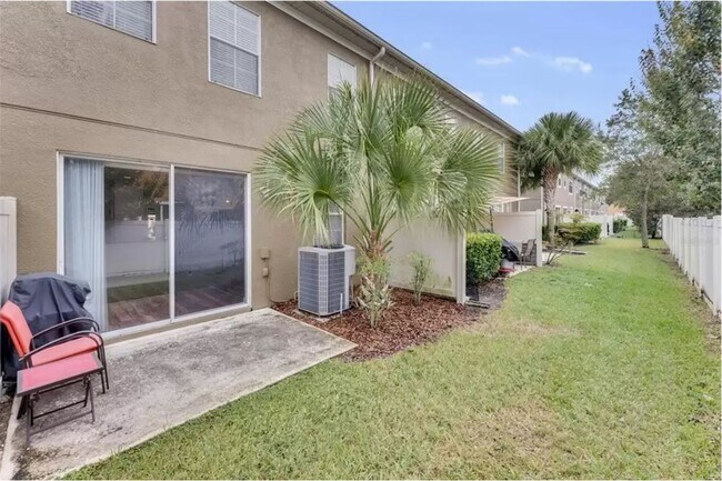 Building Photo - 9430 Tawnyberry St