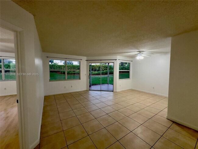 Foto del edificio - 2629 SE 19th Ct