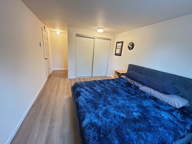 Foto del edificio - 707 N 130th St