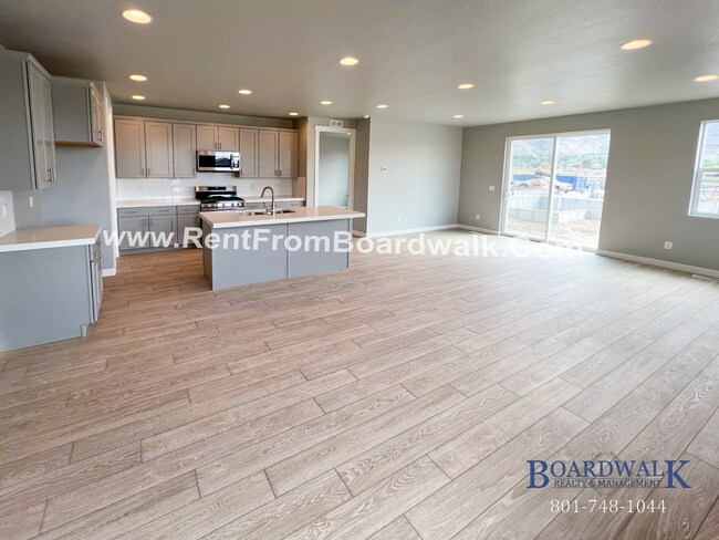Foto del edificio - Modern Town Home in Highland!
