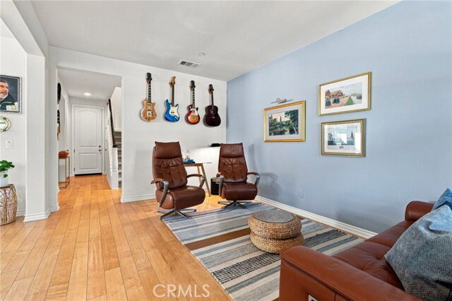 Foto del edificio - 21380 Abigail Ln