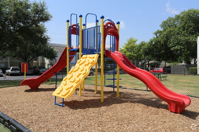 Playground - Broadway Oaks Apartment Homes