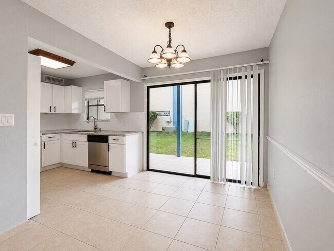 Foto del edificio - 2811 SW Archer Rd