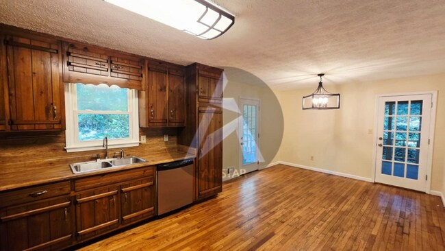 Foto del edificio - 103 Westland Ct