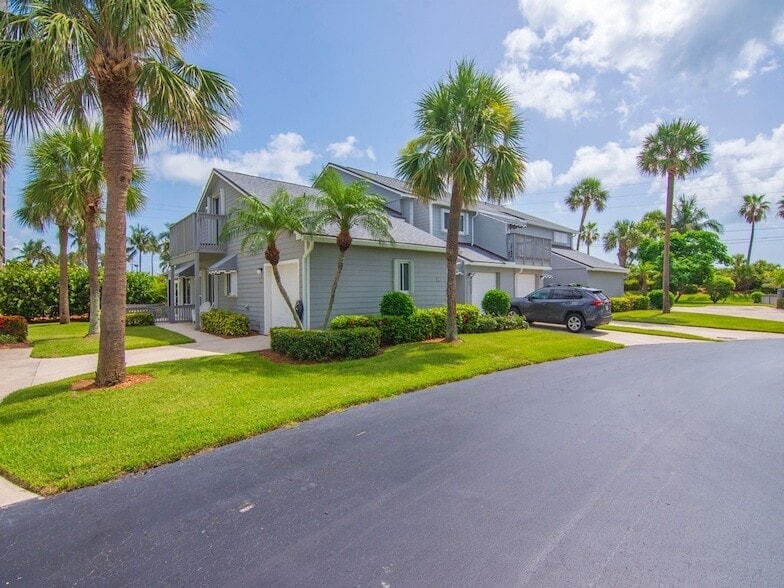 Primary Photo - 4949 N Hwy A1A