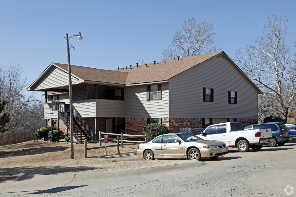 Building Photo - Woodpark Apartments