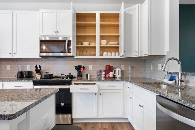 Foto del edificio - 4118 Bunker Dr