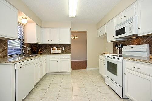 Foto del edificio - 5309 Maple Ct