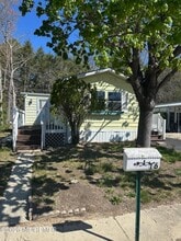 Building Photo - 16 Maplewood Dr