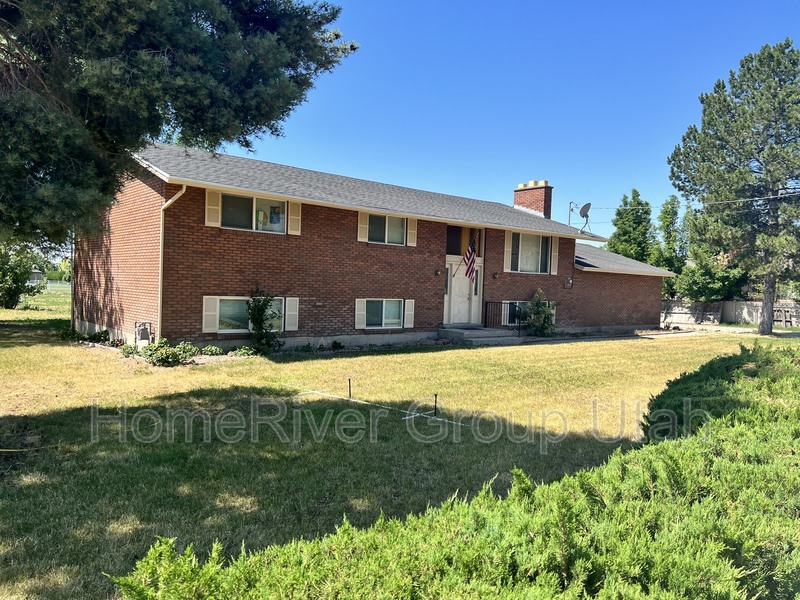 Building Photo - 1369 W 2700 S