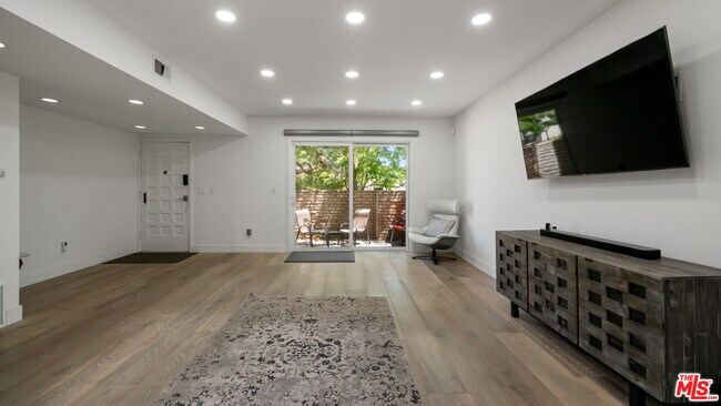 Building Photo - 13229 Fiji Way