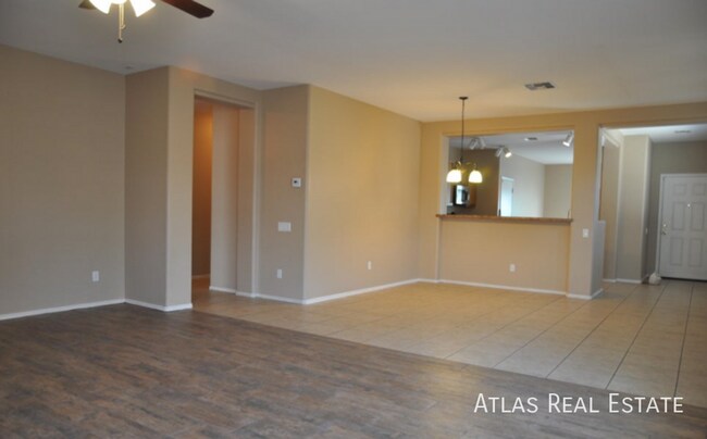 Foto del edificio - 5440 W Park St