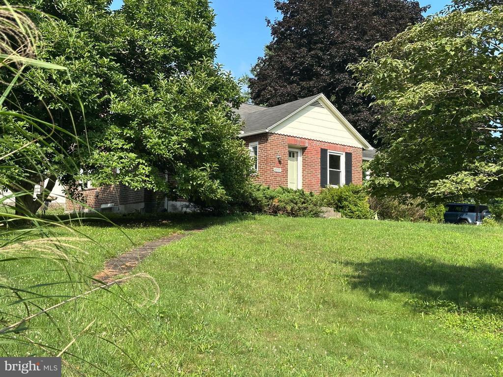 Primary Photo - 4599 Carlisle Rd