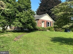 Building Photo - 4599 Carlisle Rd