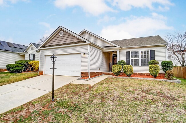 Building Photo - 5519 Waverly Lynn Ln