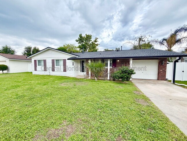 Photo - 3137 Thistlehill Drive House