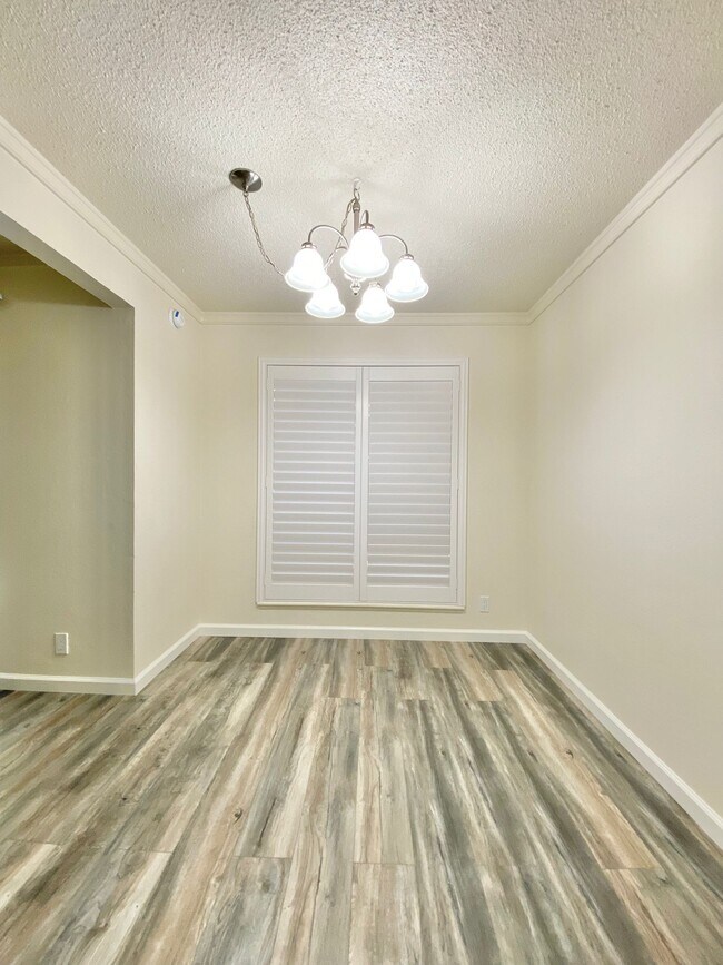 Dining with Shutters - 350 N Civic Dr