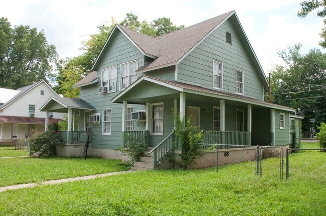 Foto del edificio - 3308 Bradley St SW