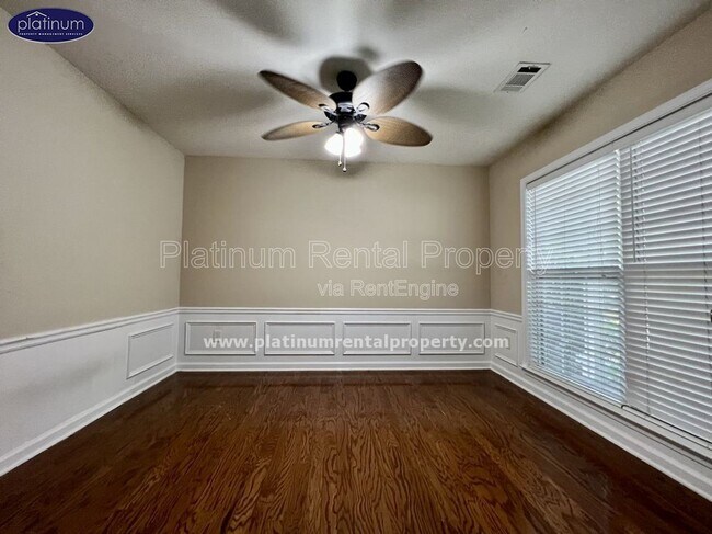 Building Photo - 1751 Bentridge Dr
