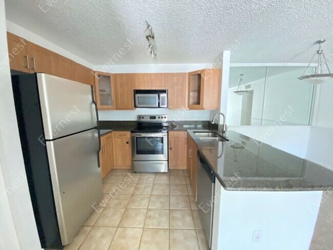 Building Photo - 5716 Baywater Dr