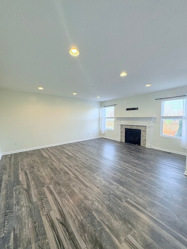 Foto del edificio - Charming 3 Bed, 2.5 bath in Blacklick!