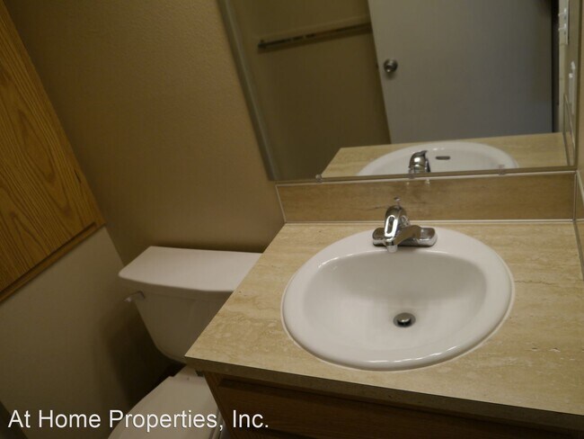 Foto del edificio - 2420-2430 Oak St SE