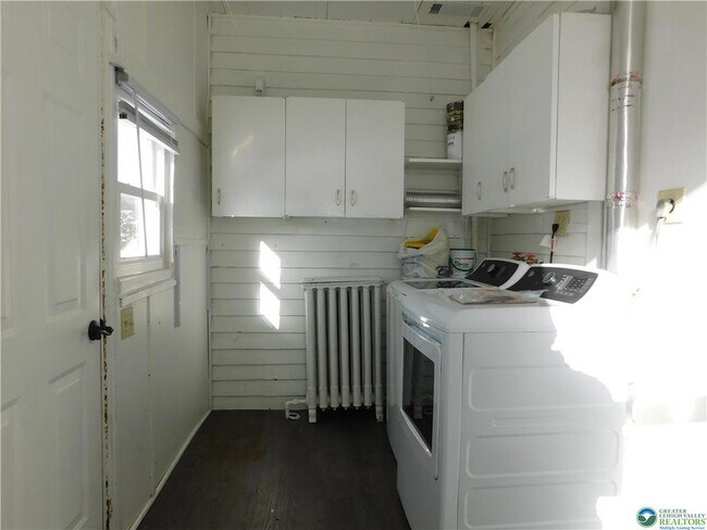 Foto del edificio - 300 S 9th St