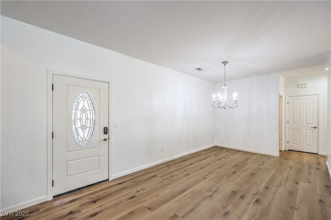Building Photo - 2535 Jada Dr