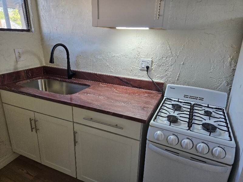 Foto principal - 707 12th St SW