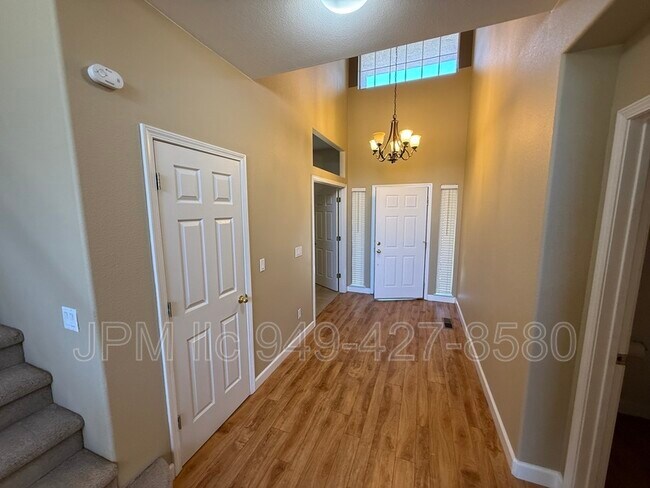 Foto del edificio - 9950 Moccasin Ct